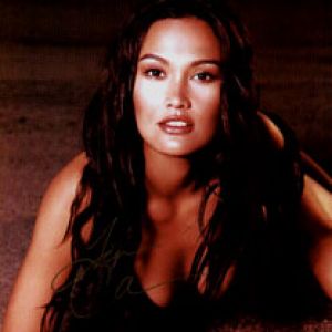 Tia Carrere