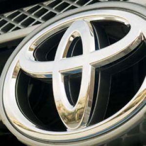 Toyota Tundra+front grill emblem 