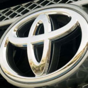 toyota tundra front grill emblem 