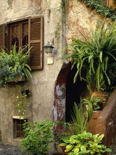 Piazza Arco Degli Acetari - Rome - Italy