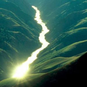 Sunlight-Reflecting-off-the-Salmon-River -Idaho