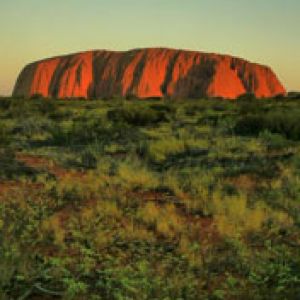 Uluru aka Ayers Rock ak Puli 