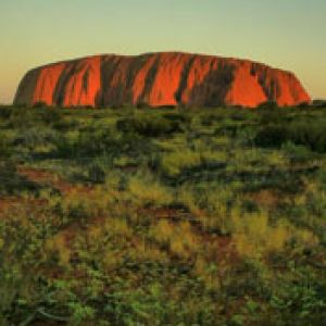 Uluru aka Ayers Rock ak Puli 