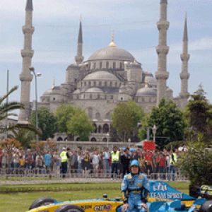 Alonso Istanbul Blue Mosque F1