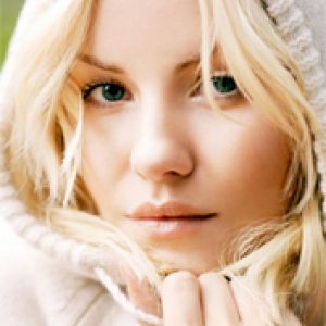 Elisha Cuthbert