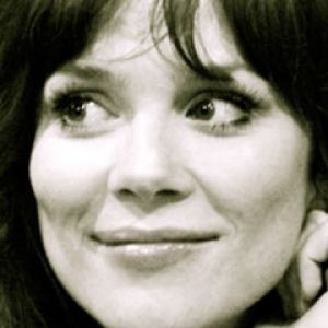 Anna Friel