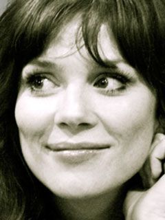 Anna Friel