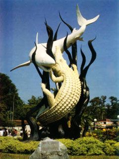 Surabuaya Statue