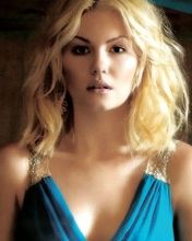 Elisha Cuthbert 