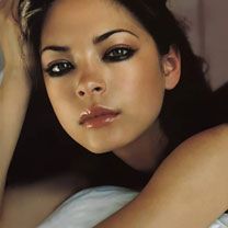 Kristin Kreuk 