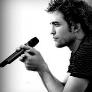 Robert Pattinson