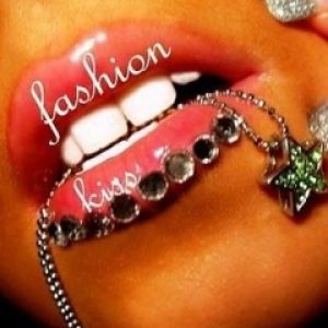 Fashion Kiss