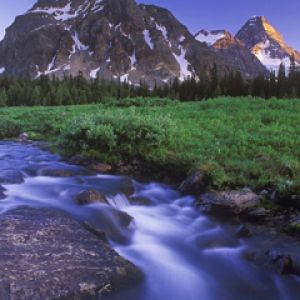 Magog Creek and Naiset Point