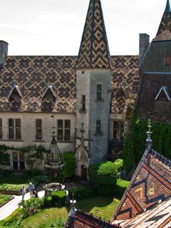 Chateau La Rochepot 