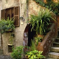 Piazza Arco Degli Acetari - Rome - Italy