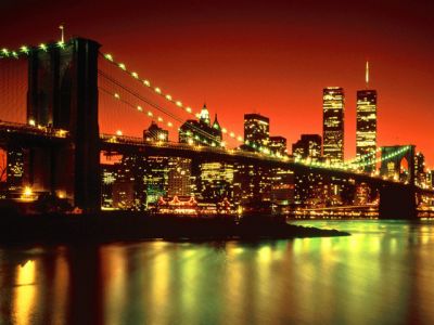 Nočný pohľad na Brooklynský most