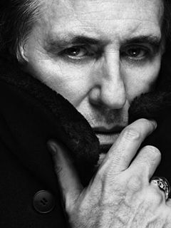 Gabriel Byrne