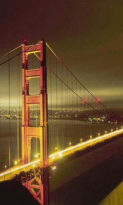 San Franciscos Golden Gate Bridge