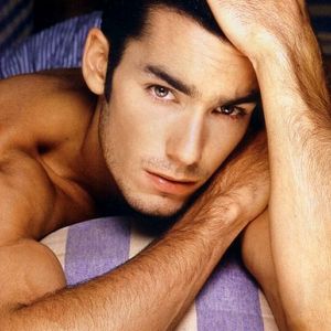 Aaron Diaz