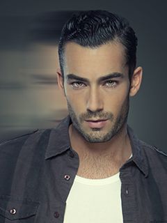 Aaron Diaz