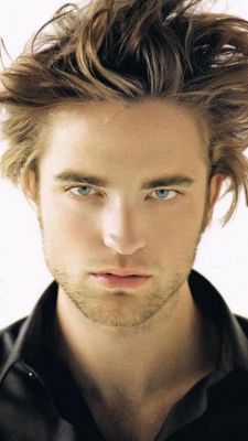 Robert Pattinson