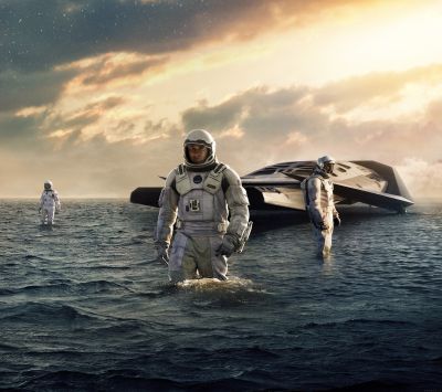 Astronauti z Interstellar v Oceáne